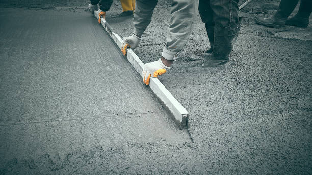 Best Concrete Sealing and Maintenance in Windsor Heights, IA